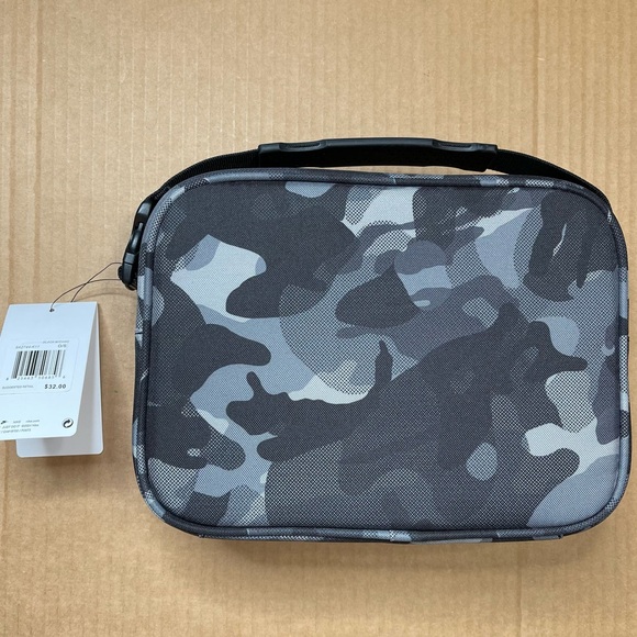 Nike Futura Fuel Pack Lunch Box Insulated Hard Shell Black Camo School - Picture 3 of 4